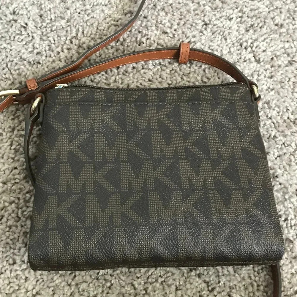 NWOT Michael Kors Brown Logo Crossbody Purse - Picture 7 of 7